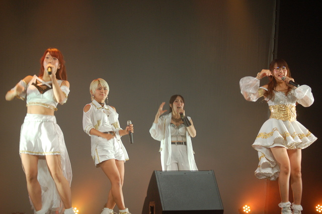 フレラモの４人の写真